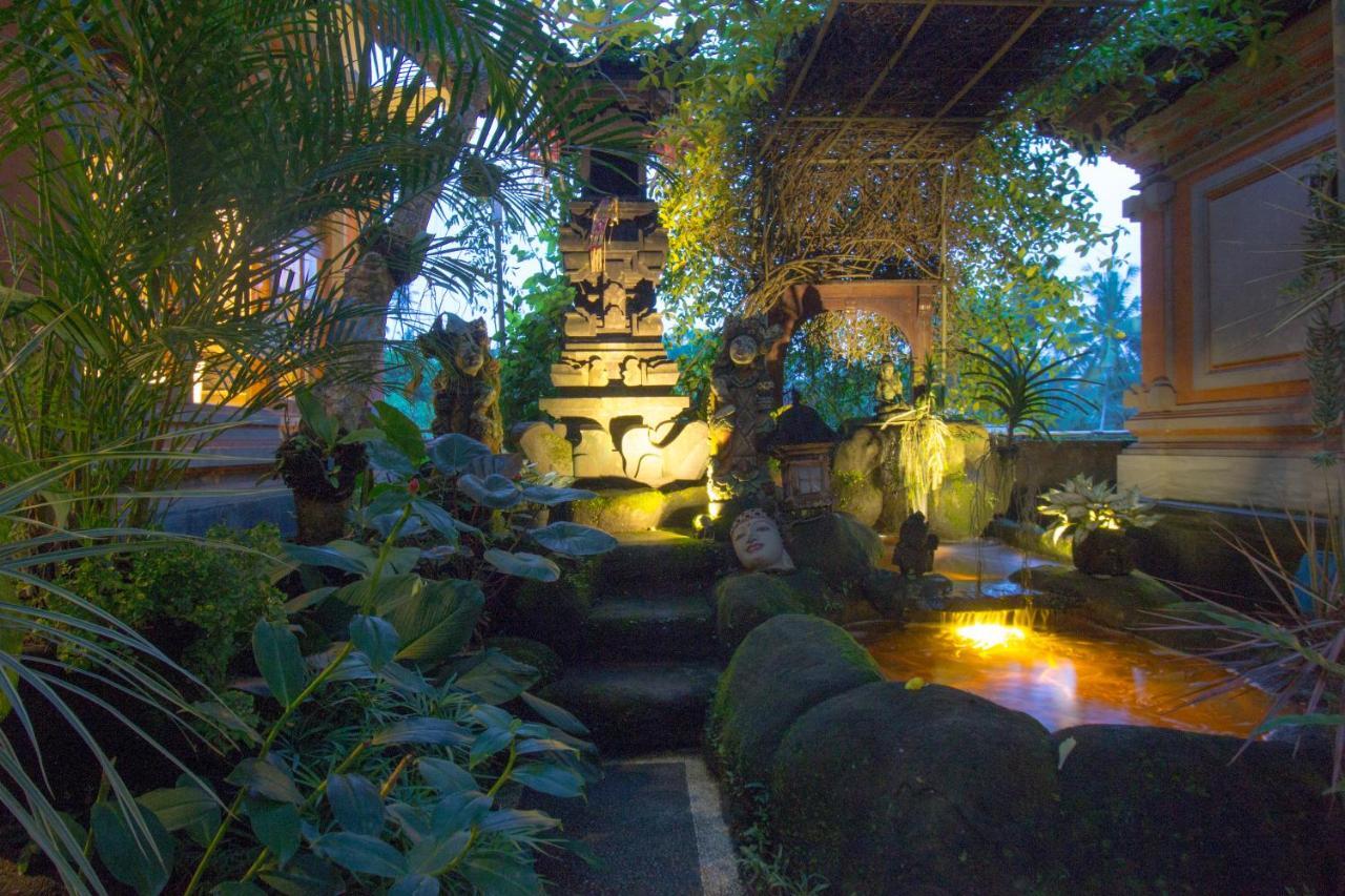 Pondok Prapen Guest House Ubud Esterno foto
